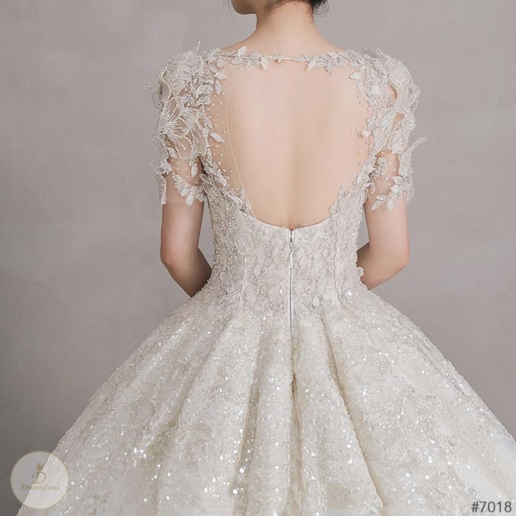 #7018 WEDDING DRESS