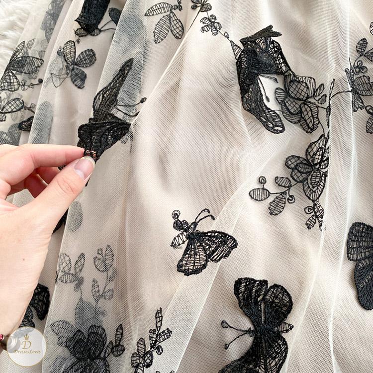 #7326 Swing-Kleid mit Schmetterlingsstickerei