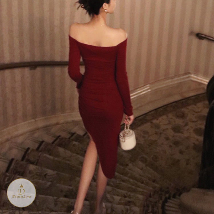 #7593 ABENDKLEID MIT EINEM WORT UND SCHULTERN