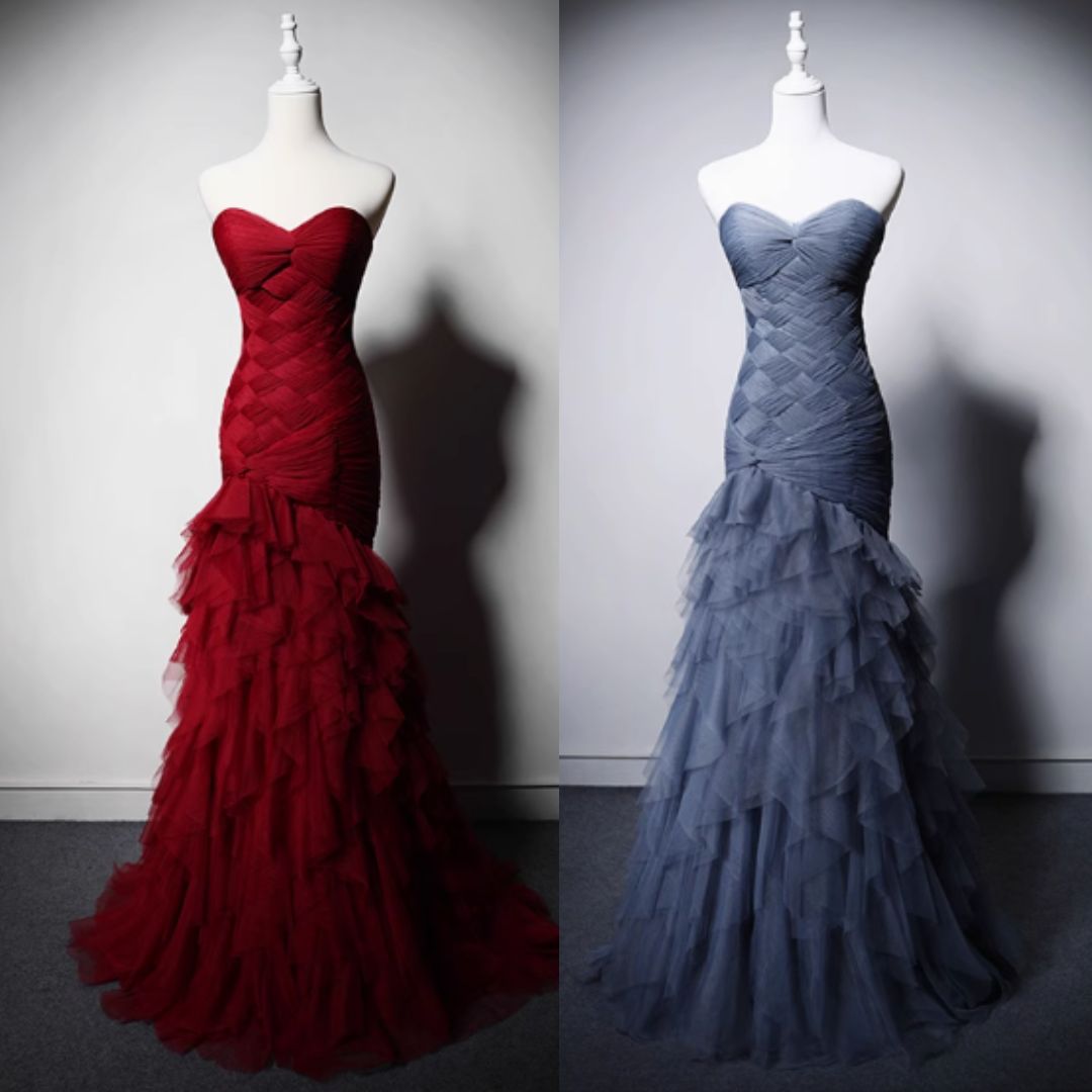 #7898 FORM-FITTING MERMAID EVENING DRESS
