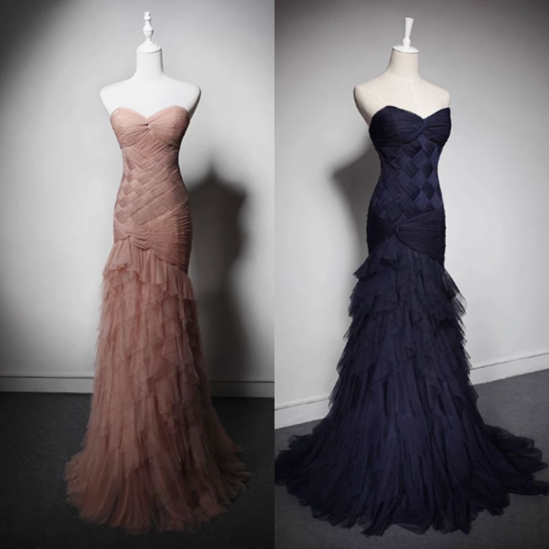 #7898 FORM-FITTING MERMAID EVENING DRESS
