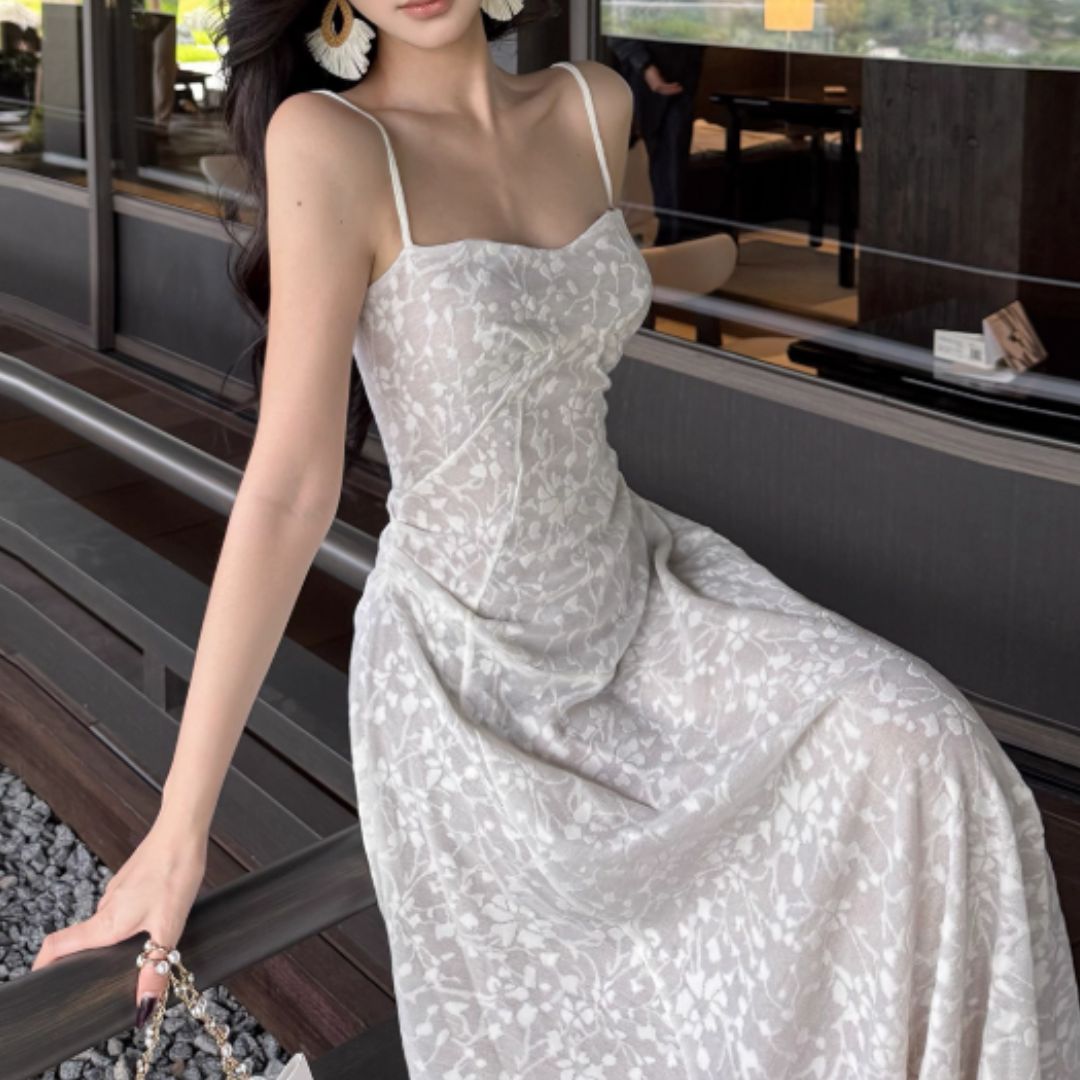 #7921 RELIEF TEXTURED STRAPLESS DRESS