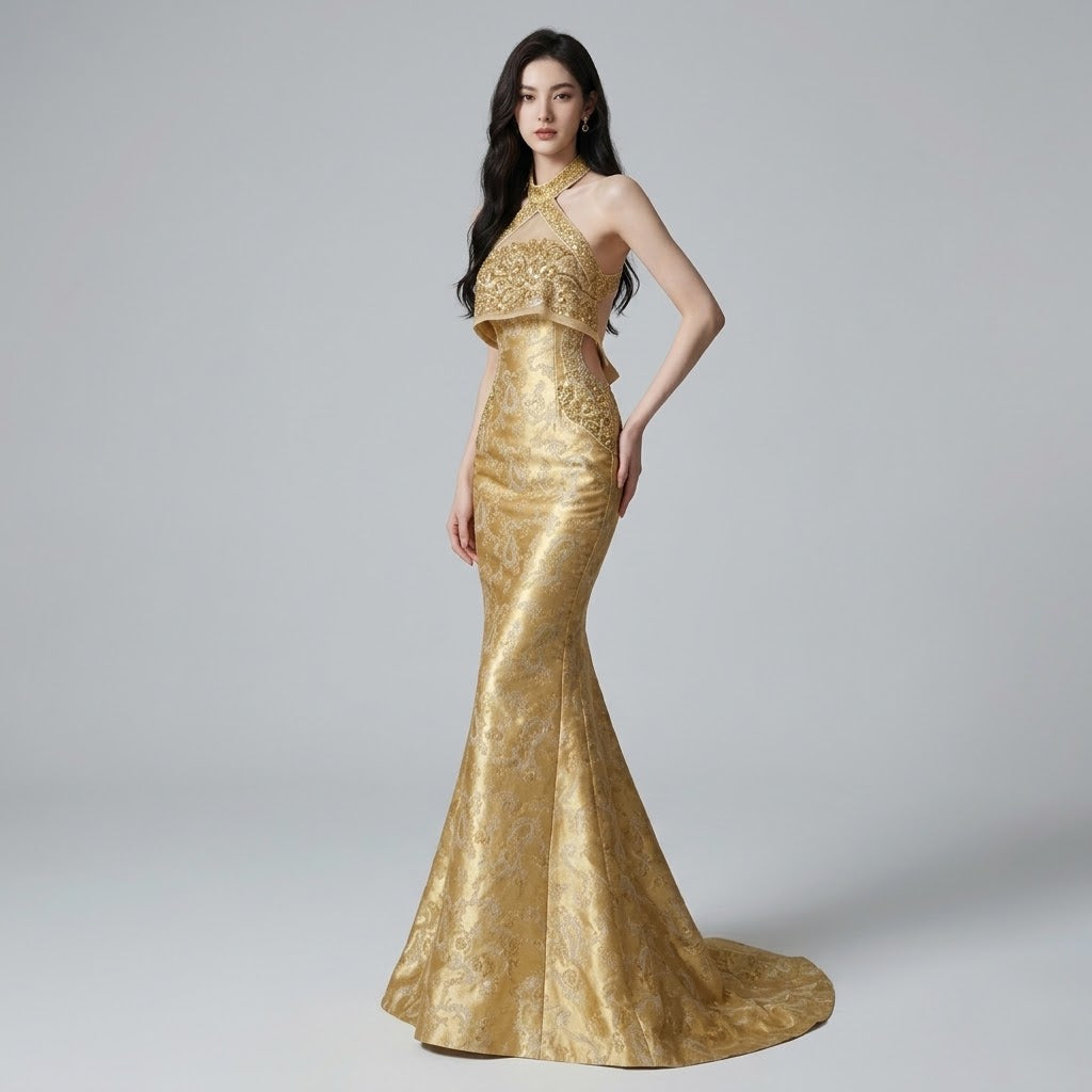 Artisanal Heavy-Embroidered Halter-Neck Trailing Cheongsam Evening Dress