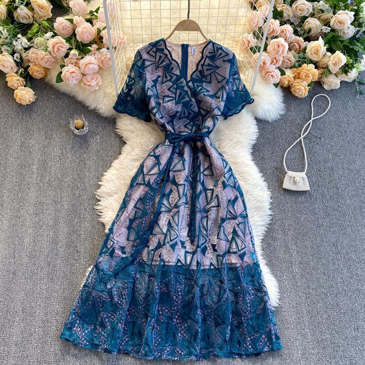 #5146 Vintage embroidered dress